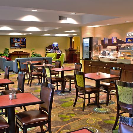 Holiday Inn Express Jacksonville East By Ihg Esterno foto